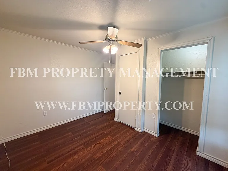 1526 E FM 813 — Photo 12
