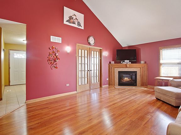 3rd image of 1443 E Cap Cir