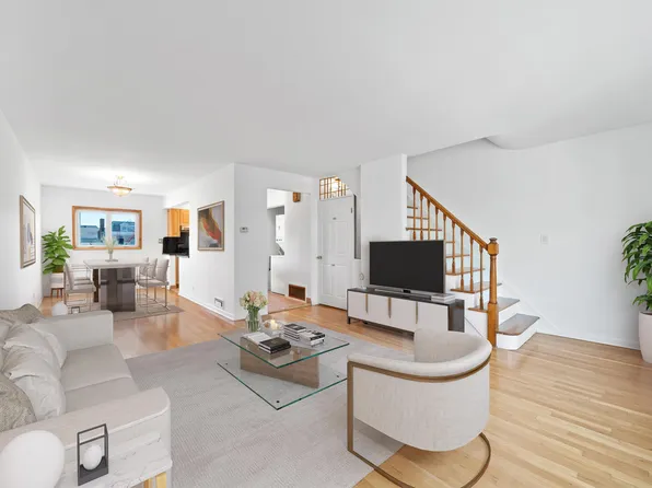 12 Elna Ct, Bayonne, NJ 07002
