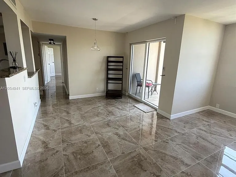 1600 SE 15th St #601 — Photo 33