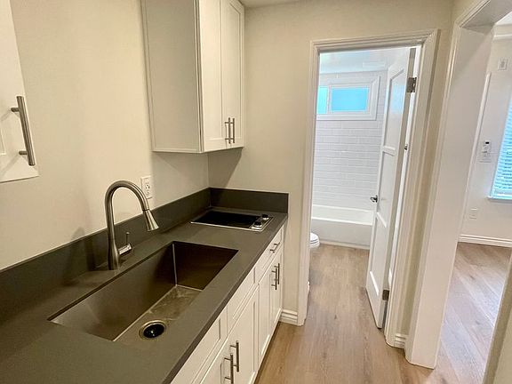 3rd image of 10350-10358 Bellwood Ave #0B-1Ba-303Sqft