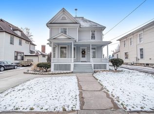 108 S Oakland St, Saint Johns, MI