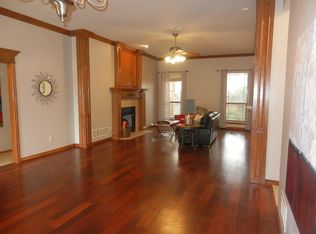 3913 Scissortail Dr, Yukon, OK 73099