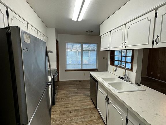 4th image of 1248 NE Oleary St