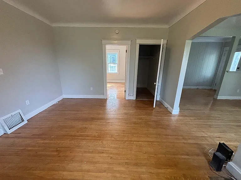 3015 Wellington St — Photo 9
