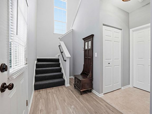 5th image of 1462 Legacy Dr #315-4