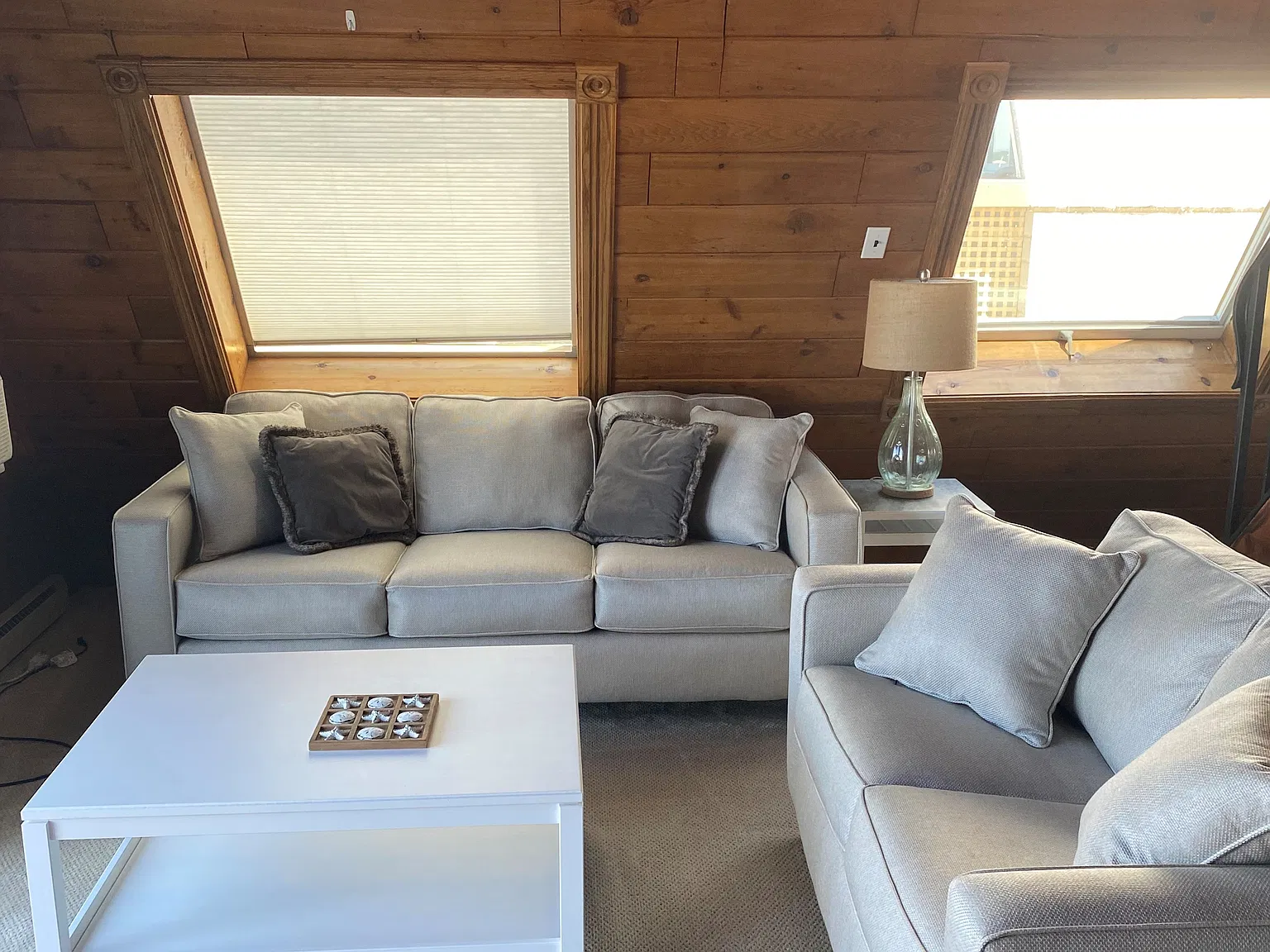 2 bed, 950 sqft, $2,000 — Photo 2