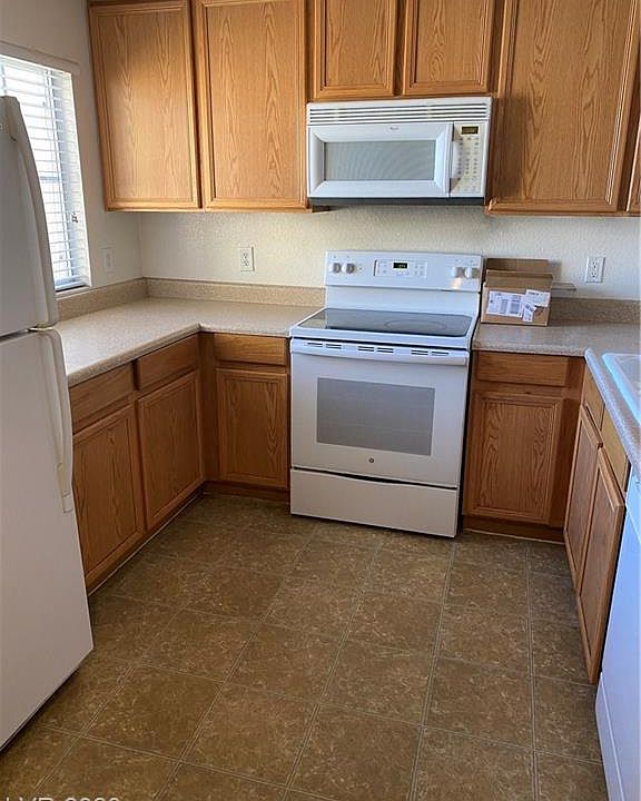 1st image of 6160 Rumrill St Unit 226