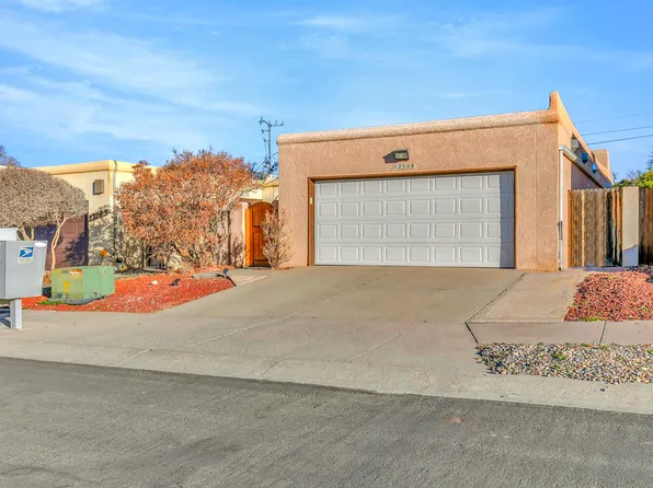 12109 Calle Zagal NE, Albuquerque, NM 87111