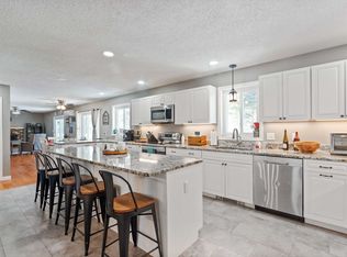 727 Squaw Rock Rd, Moosup, CT 06354