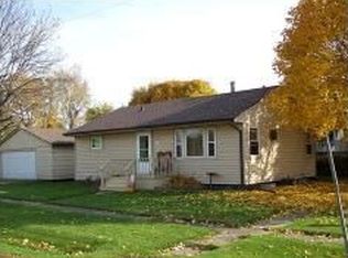 335 W Walnut St, Ladd, IL 61329
