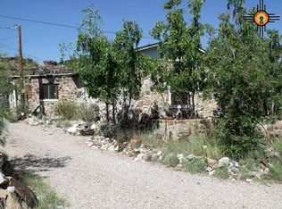15 Carro Ln, Hillsboro, NM 88042