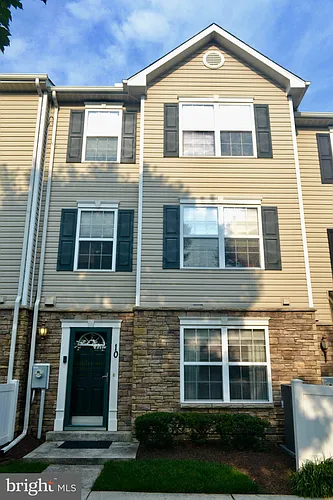 6488 Cornwall Dr #10 Photo 1
