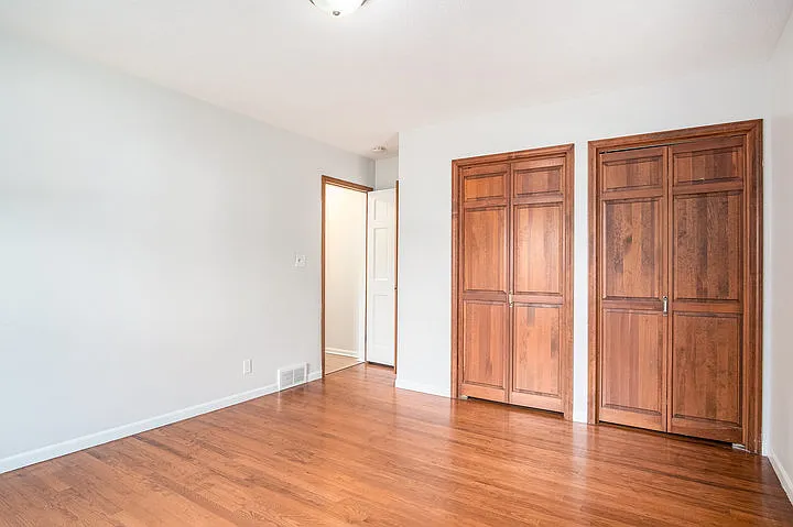 130 Plymouth Ave NE — Photo 18