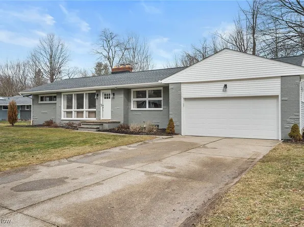 87 Kenridge Rd, Akron, OH 44333