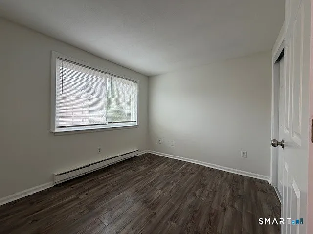 252 Blakeslee St #4 — Photo 8