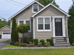 164 Rockland Ave, Stratford, CT 06614