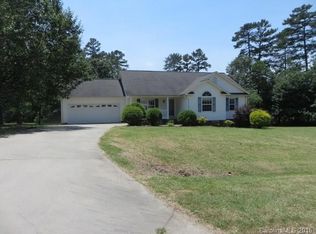 1011 Walter Dr, Lincolnton, NC 28092