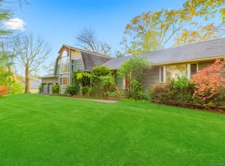 184 Putting Green Road, Trumbull, CT 06611