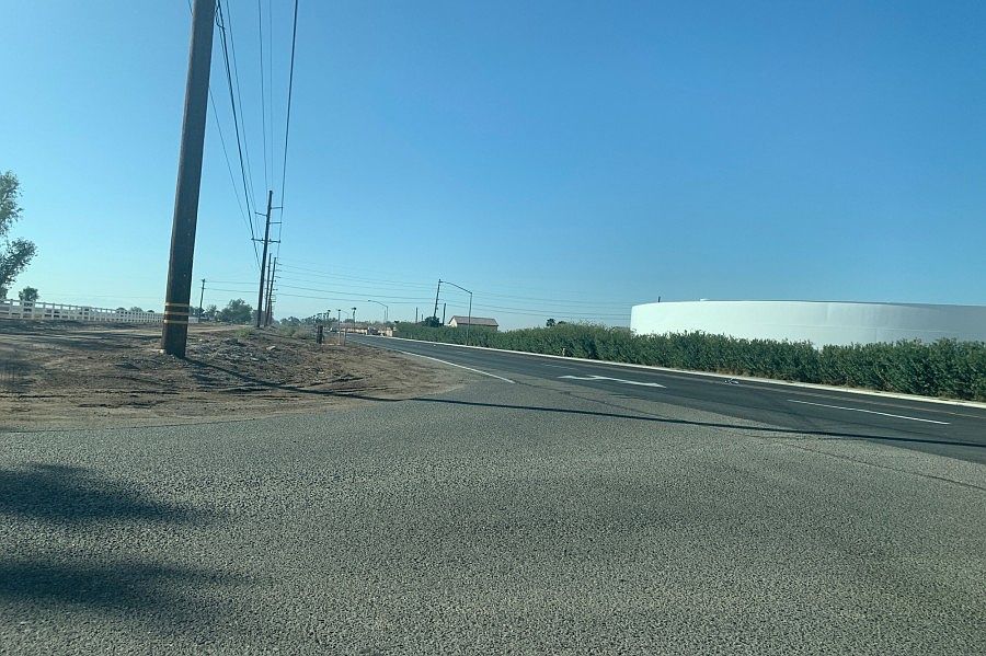 2nd image of 219 W Horne Rd