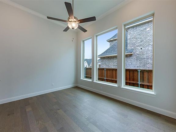 5th image of 3924 Idlebrook Dr