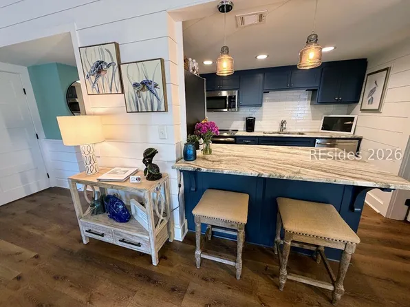10 S Forest Beach Dr APT 104, Hilton Head Island, SC 29928