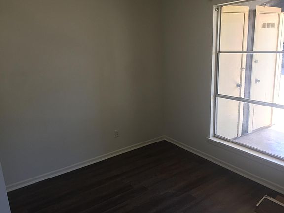 5th image of 1833 Eden Ln APT 1