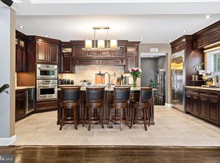 165 Valley Dr, Churchville, PA 18966