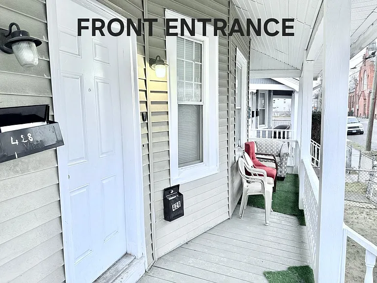 426 Jane St #1 — Photo 1