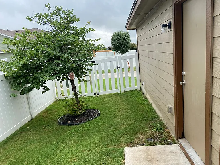 18307 Mammoth Cave Blvd — Photo 18