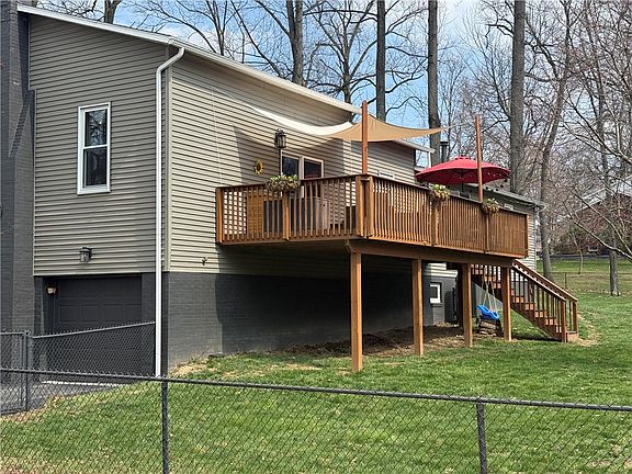 3rd image of 5110 Redwood Dr