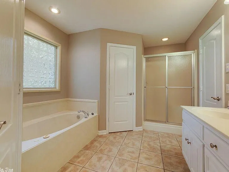 20 Twin Lakes Dr — Photo 13