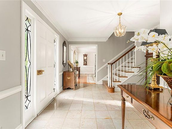 3rd image of 5001 Edinborough Rd