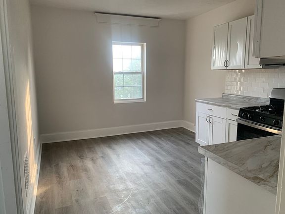 4th image of 753 Rossmore Ave APT 2