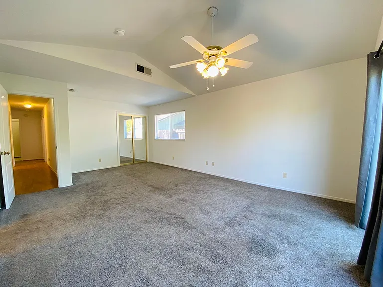 271 Allport Dr — Photo 18