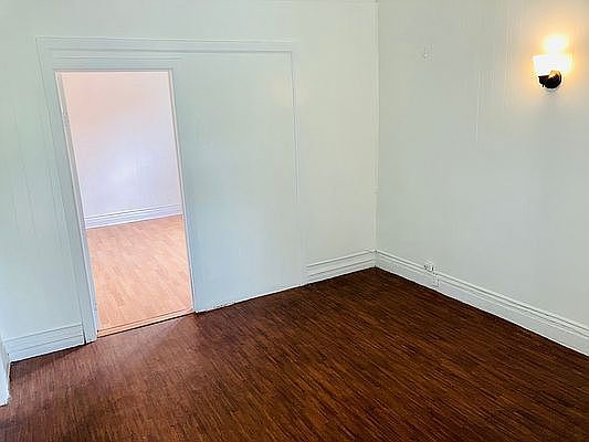 4th image of 531 Miller Ave Floor 2
