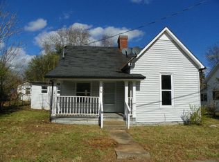16 Cedar Bend St, Sparta, TN 38583