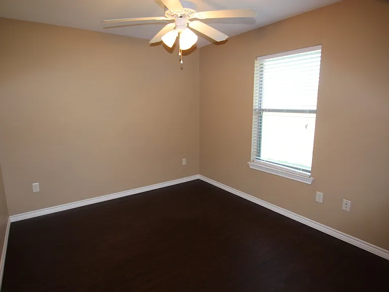 19391 King Ranch Dr — Photo 16