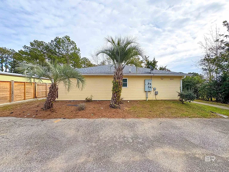 5652 Dee St #A — Photo 24