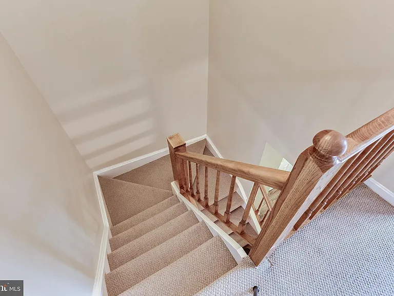 839 N Greenbrier St — Photo 29