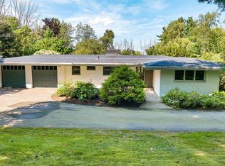 27 Woodwinds Hill Dr, Laconia, NH 03246