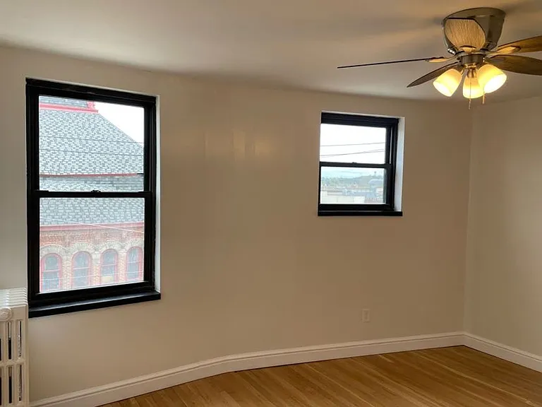 255 Shady Avenue — Photo 19
