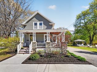 4 Lakeside Dr, Framingham, MA 01702