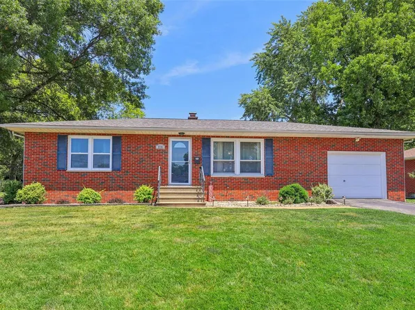 539 W Gooding St, Millstadt, IL 62260