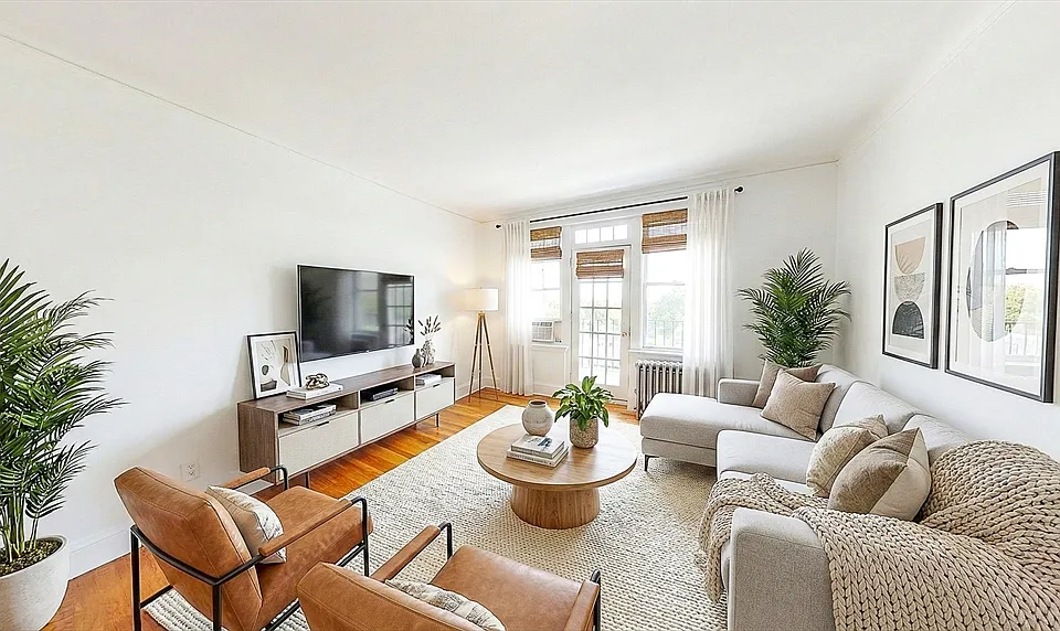2031 Commonwealth Ave #16P