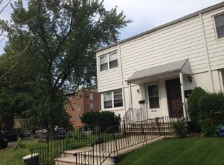 6701 197th St, Fresh Meadows, NY 11365