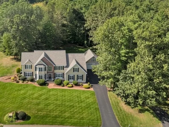 20 Hancock Rd, Windham, NH 03087