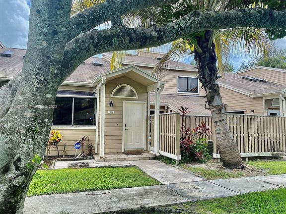 2nd image of 7104 Sportsmans Dr #7104