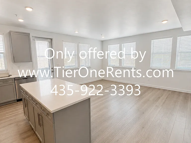 8358 S Sky Mirror Ln #301 — Photo 9