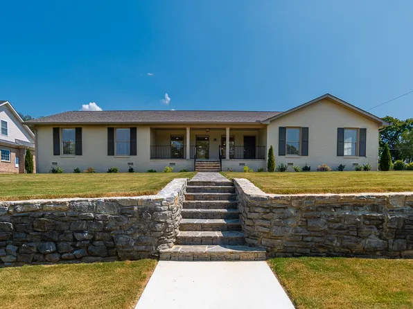 707 5th Ave, Fayetteville, TN 37334